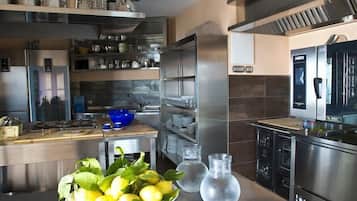 Luxury Villa, Multiple Bedrooms, Sea View | Private kitchen | Full-size fridge, microwave, oven, stovetop