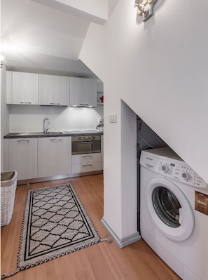 Appartement (Ocra) | Coin cuisine privé | Réfrigérateur, four, plaque de cuisson, cafetiÚre/bouilloire