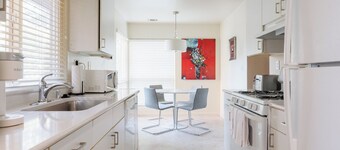 Downtown Napa! Unit D Walk to Everything!