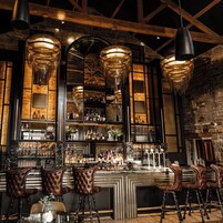 2 bares, bar de cocktails, bar en la azotea