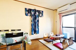 Family House | Living room | Video game console