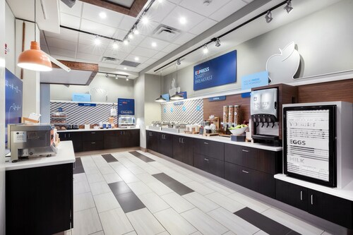 Holiday Inn Express & Suites St. Louis - Chesterfield by IHG