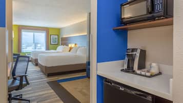 1 bedroom, in-room safe, individually decorated, individually furnished