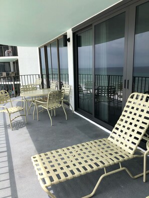 Outdoor dining - Rest Ashored!  Beachfront, 6th floor 3/3 gulf front spacious vacation condo. (Panama City Beach)