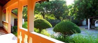 Africa Strike Lodge