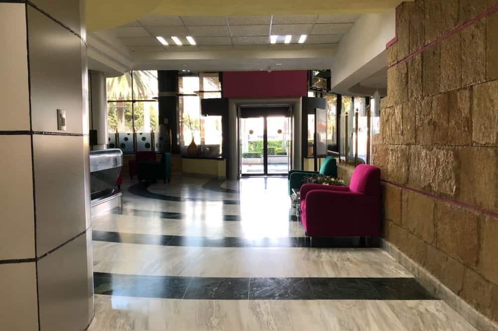 Hotel Plaza Las Fuentes