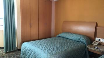 Double or Twin Room | Desk, free WiFi, bed sheets