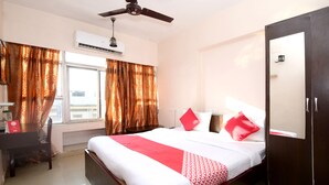 Double or Twin Room | WiFi (free), bed sheets - OYO 9305 Hotel Dwarika Inn (Jabalpur)