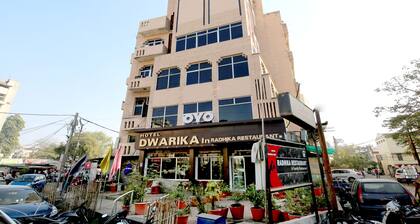 OYO 9305 Hotel Dwarika Inn