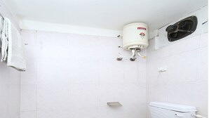 Towels - OYO 9305 Hotel Dwarika Inn (Jabalpur)