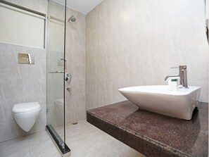 Double or Twin Room | Bathroom | Free toiletries, towels - Hotel Hotel Nataraj (Golmuri)