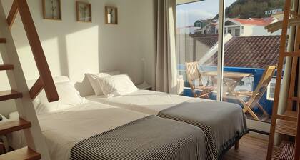 Porto Pim Guest House