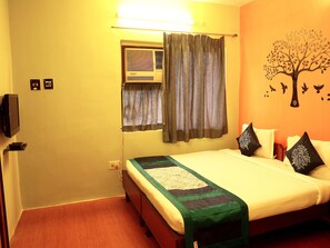 In-room safe, free WiFi - OYO 2910 Hotel Relax (Kolkata)