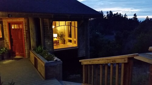 Need to get away? This is your home away from - everything!
SEAGLASS Irish Beach