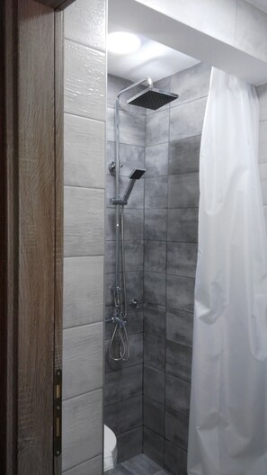 Classic Apartment, 1 Bedroom, Balcony, Sea View | Bathroom shower - Prosforio (Aristotelis)
