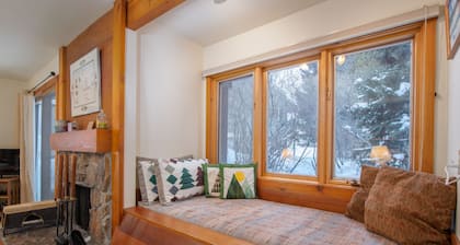 RMR: Columbine 1011 Condo in The Aspens/Wilson,WY