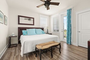 3 bedrooms, iron/ironing board, travel cot, free WiFi