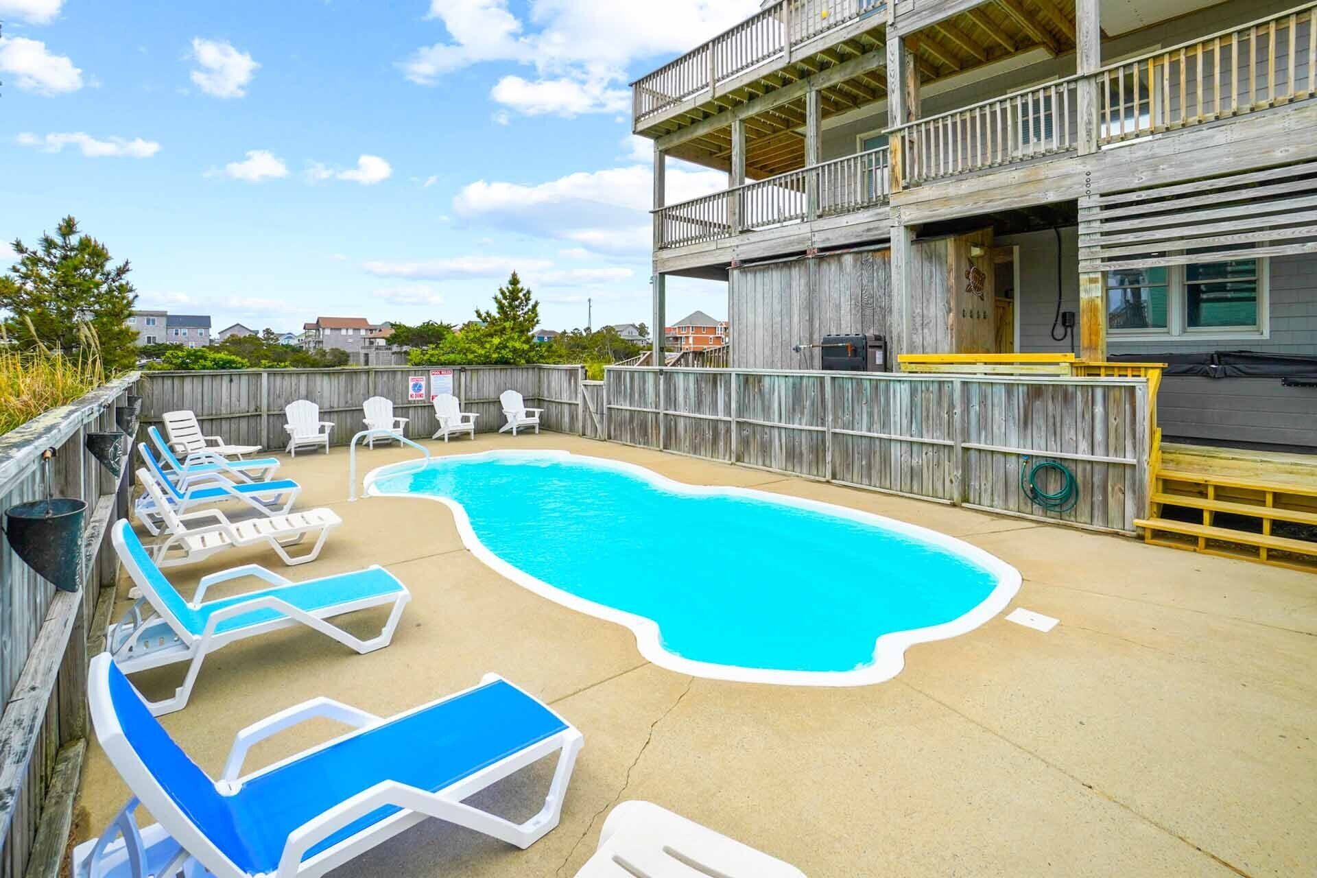 Outdoor pool, a heated pool