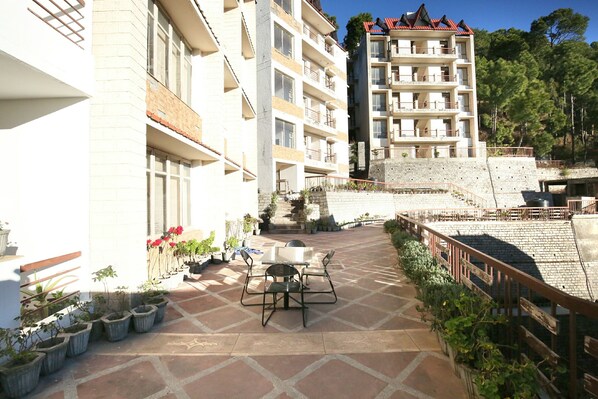 Terrace/patio - OYO 10985 Home Spacious 1BHK Barog (Solan)