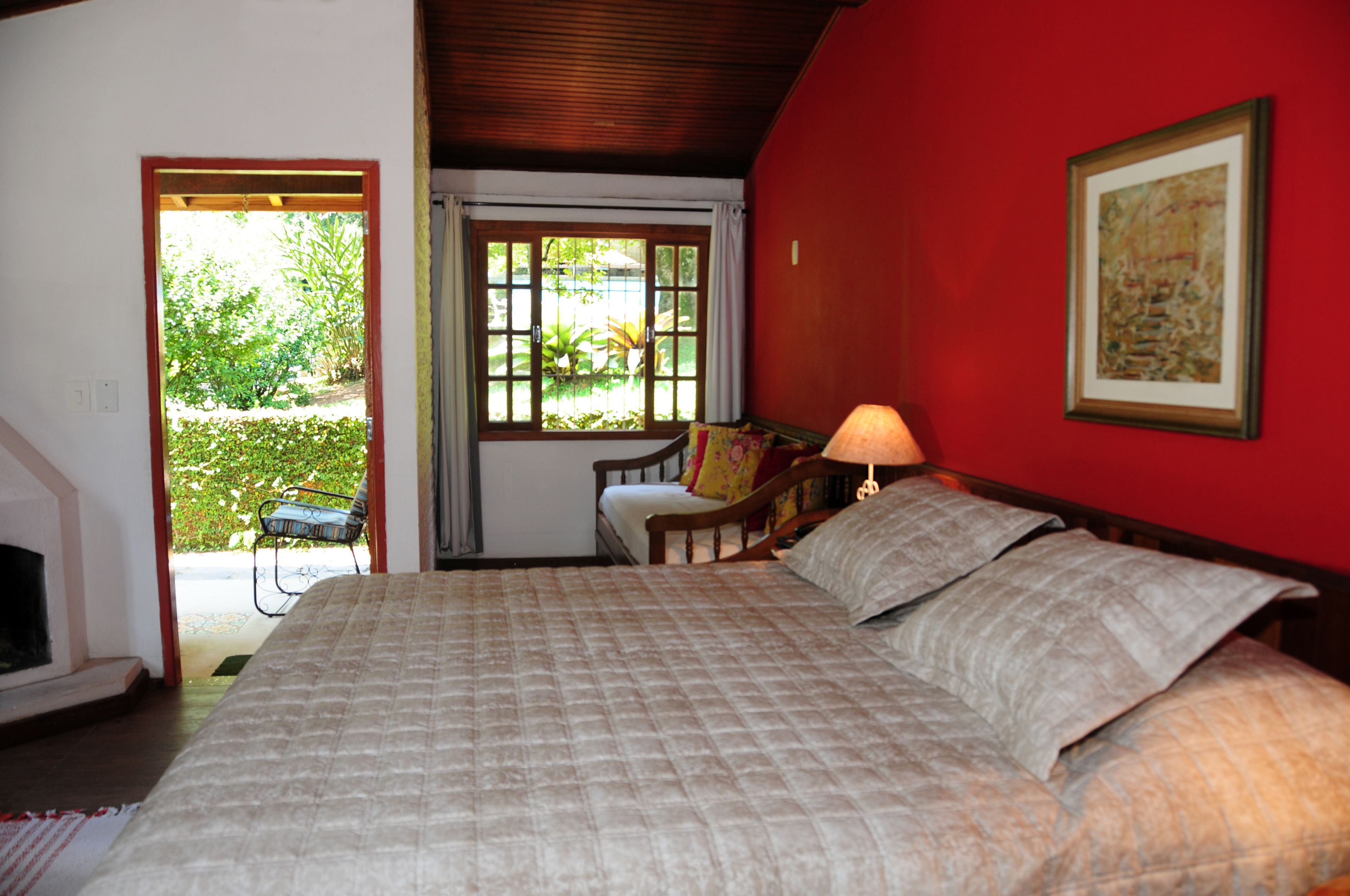 Chale Quiosque 10 | Frigobar, cortinas blackout, ferros/tábuas de passar roupa