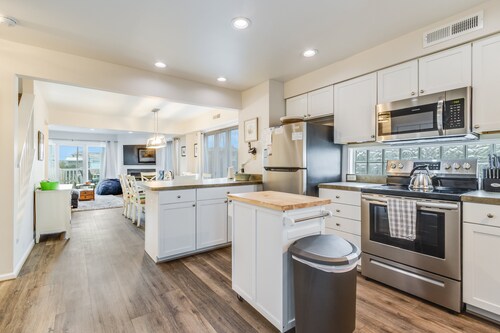 Enjoy the Views from this Ocean Block Vacation Rental in Dewey Beach!