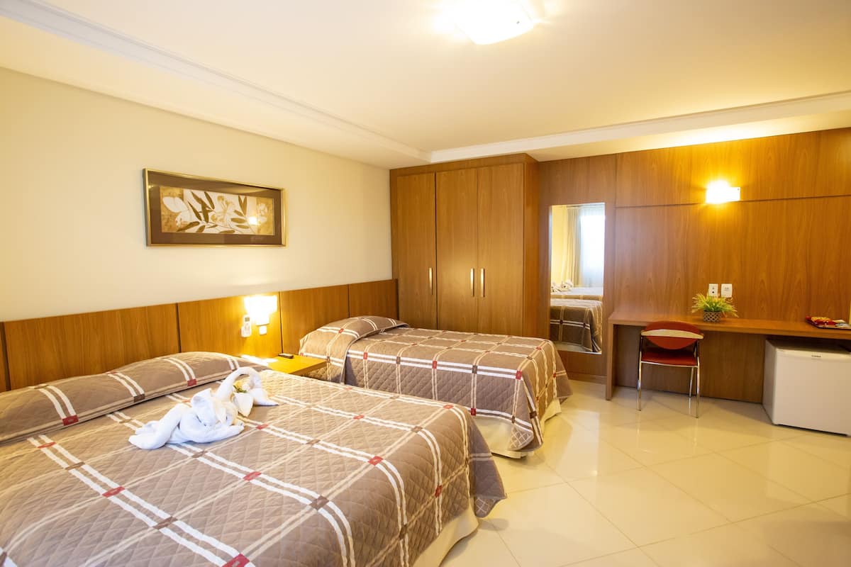 迷你吧、書桌、遮光布/窗簾、隔音