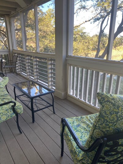 2 Bedroom Condo. Private Porch With Marsh View. Gated Beach Community