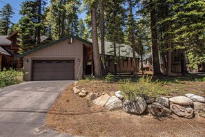 Exterior - Das Berghaus by Hauserman Rentals (Tahoe City)