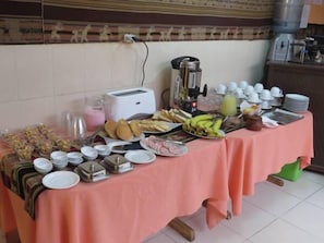 Free buffet breakfast
