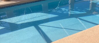 Cabana Royal with swimming pool!