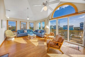 Smart TV, DVD player, video library - Semi-Oceanfront Dog Friendly Home w/ Pool, Hot Tub, Elevator, Community Tennis (Waves)