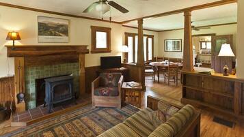 TV connectée, livres, chaßne hi-fi