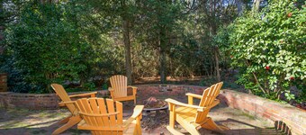 65 Blue Road: 6 BR, 6 BA House in Pinehurst, Sleeps 12