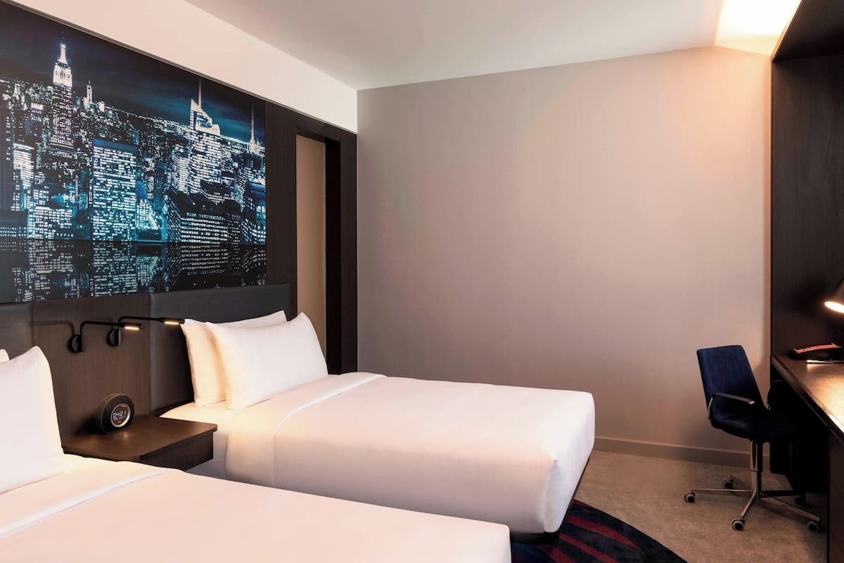 1 bedroom, hypo-allergenic bedding, minibar, in-room safe