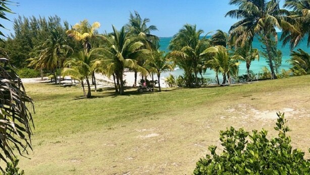 Beach - Mermaid Reef Villa # 5 by Living Easy Abaco (Marsh Harbour)