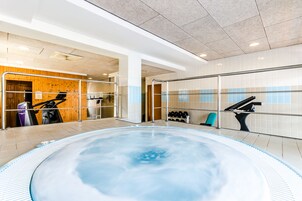 室内 SPA 浴缸