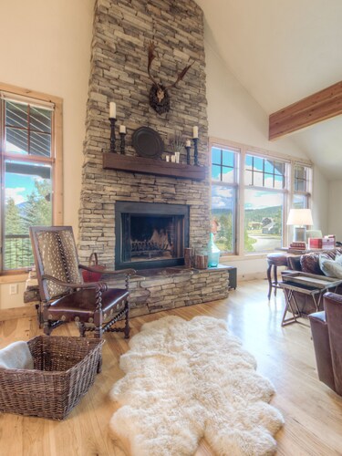Luxe Home in Big Sky Town Center - Walk to Restaurants, Shops & Events