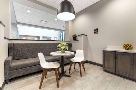 Servicio de la propiedad. Best Western Plus Cranberry-Pittsburgh North