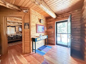 3 chambres, fer et planche à repasser, Wi-Fi gratuit, draps fournis