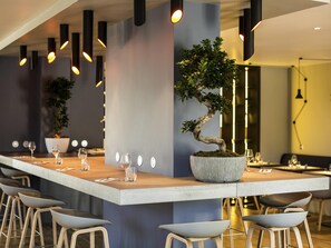 Der serveres morgenmad, aftensmad og franske retter