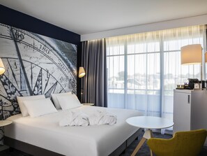Minibar, in-room safe, desk, blackout curtains