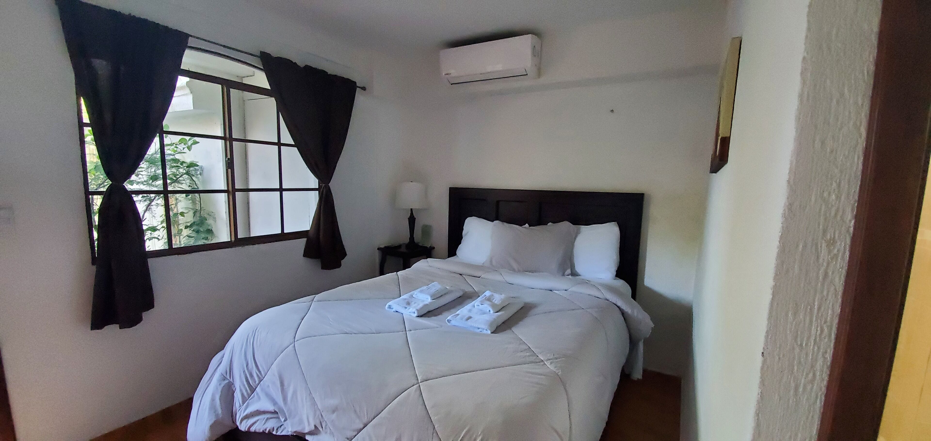 double room, 4 bedrooms, non smoking | down duvets, blackout curtains, free wifi, bed sheets