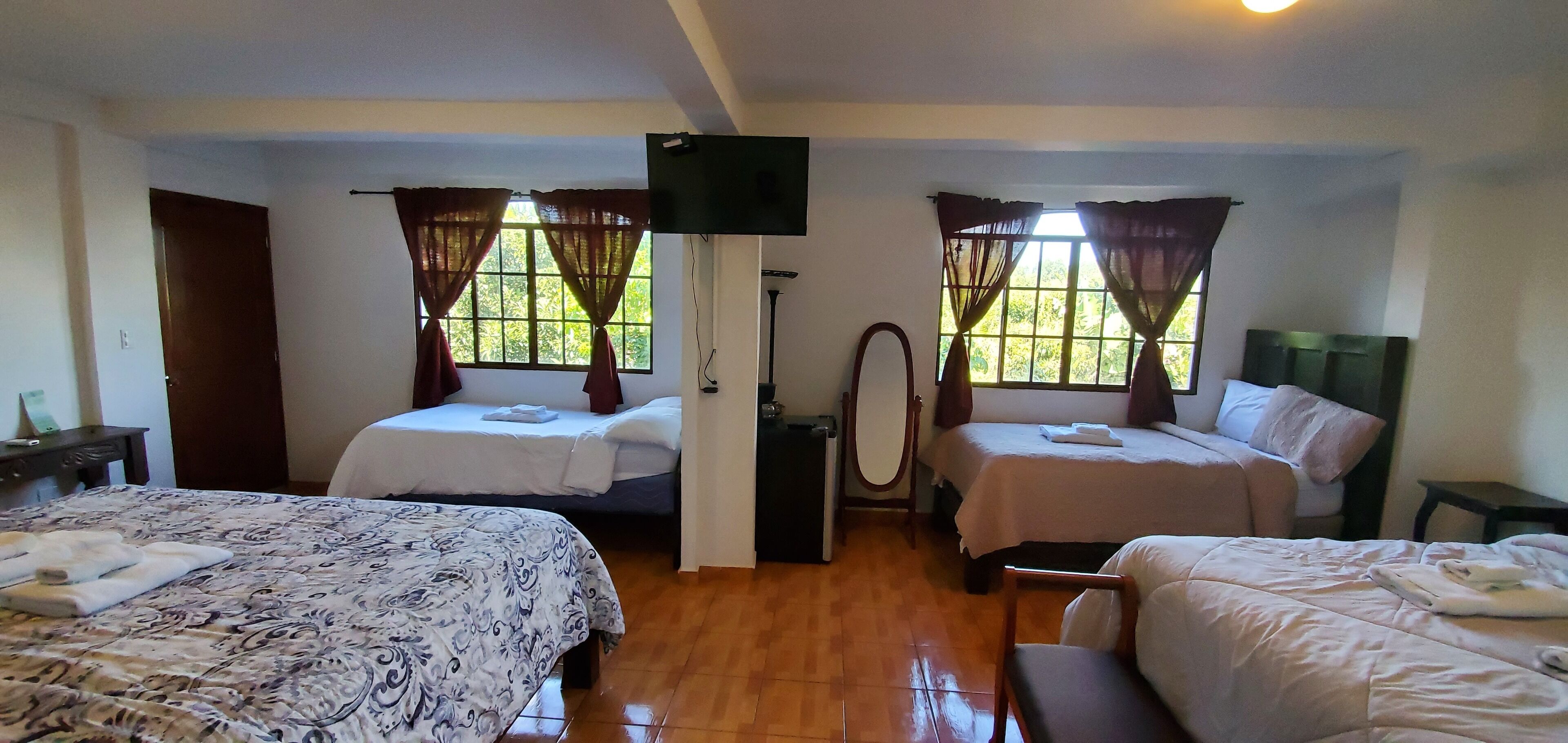 presidential suite, 1 bedroom, non smoking | down duvets, blackout curtains, free wifi, bed sheets