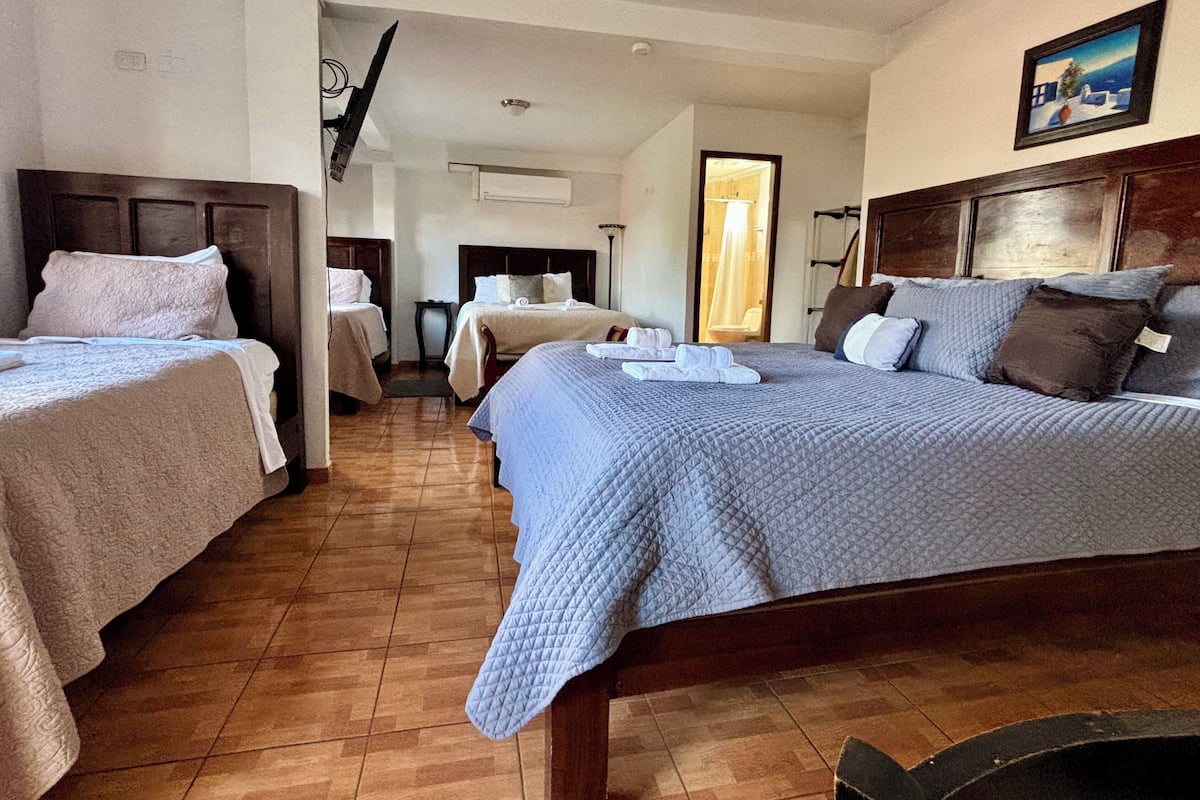 Presidential Suite, 1 Bedroom, Non Smoking | Down duvets, blackout curtains, free WiFi, bed sheets