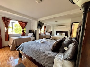 Suite – president, 1 soverom, ikke-røyk | Dundyner, blendingsgardiner, wi-fi (inkludert) og sengetøy