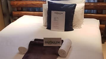 Luxury Double Room | 1 bedroom, premium bedding, desk, iron/ironing board