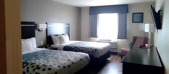 Econo Lodge Inn & Suites