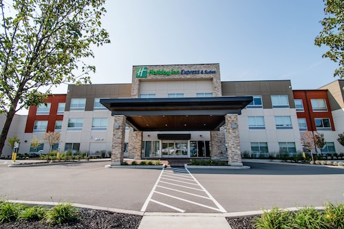Holiday Inn Express & Suites Tonawanda - Buffalo Area by IHG