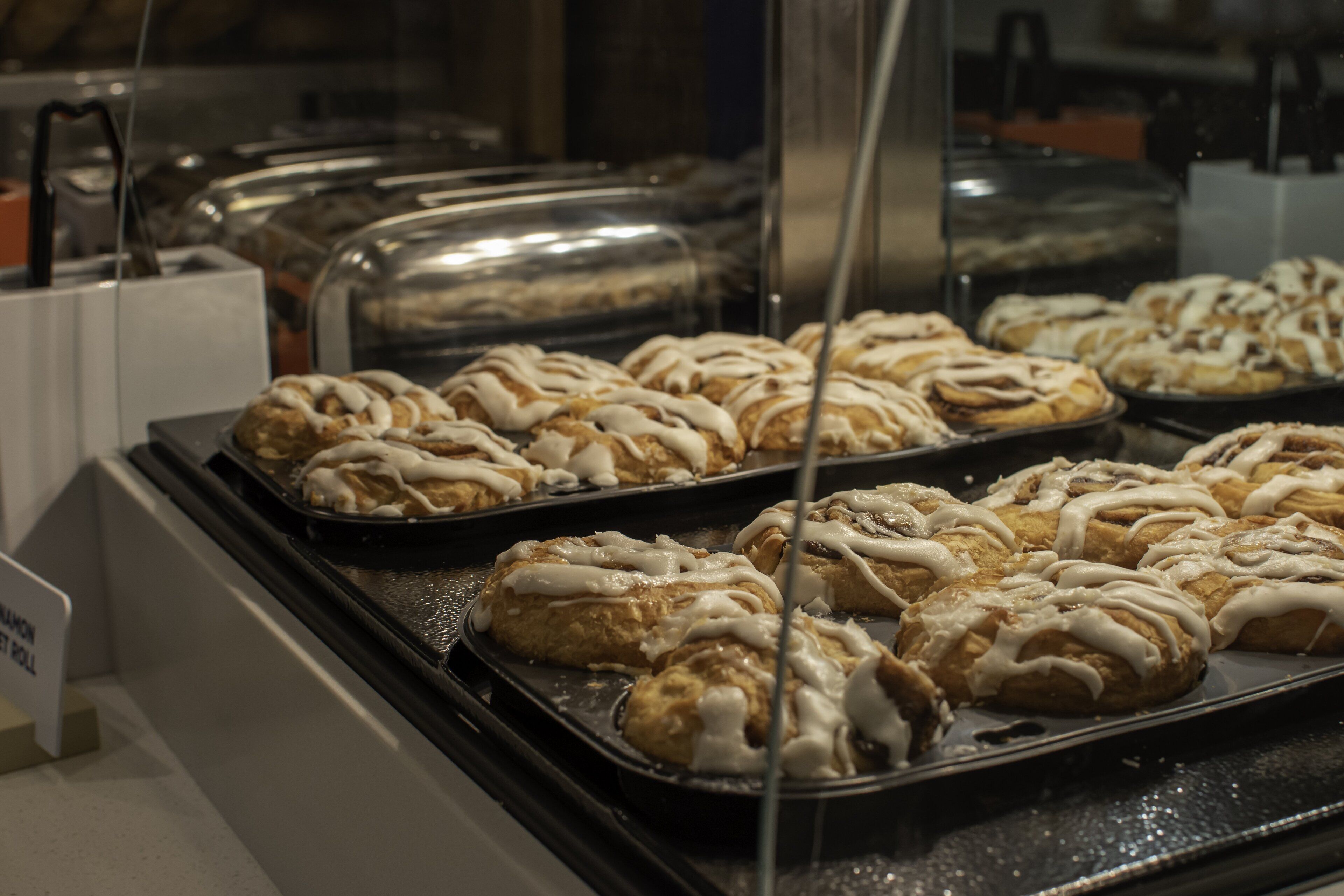 free daily self-service breakfast