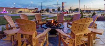 햄프턴 인 & 스위트 벌링턴